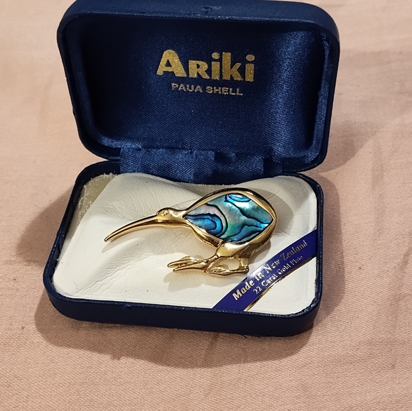 NEW!! ARIKI PAUA SHELL Pin/Brooch - Picture 2 of 7